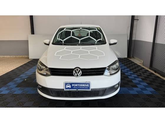 VOLKSWAGEN FOX 1.6 MI 8V FLEX 4P MANUAL VOLKSWAGEN FOX 1.6 MI 8V FLEX 4P MANUAL